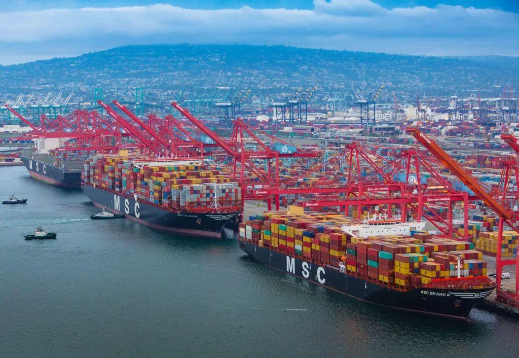 2022年第四季度货运外贸承压内贸运输有望增长，国内港口上市公司前三季业绩分化明显。