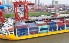 武汉阳逻港"江海直航"航运首次入境万吨海轮