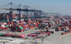 美国港口进口海运集装箱量正从低点回升